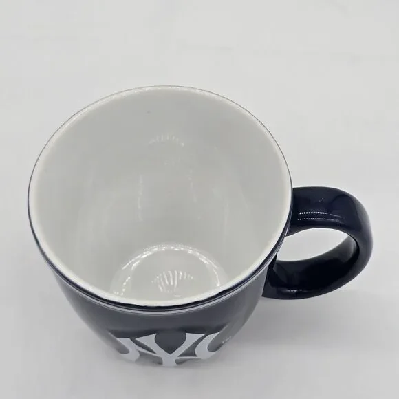 Boelter Brands Oversized New York Yankees Coffee Mug MLB Licensed Ceramic - Picture 3 of 4